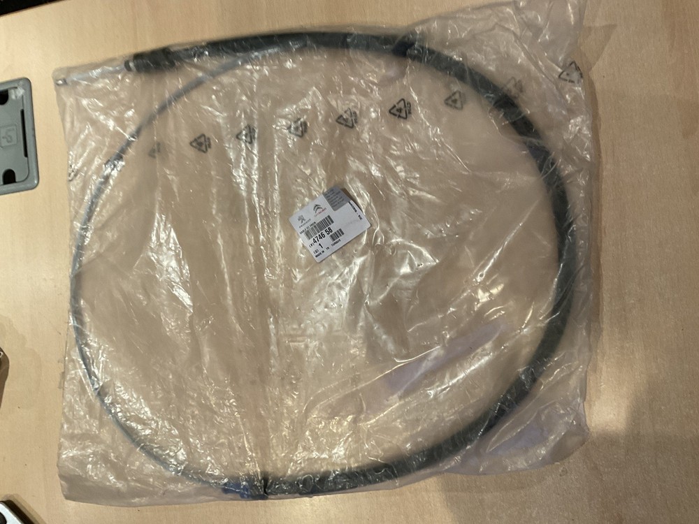 SEALED GENUINE CITROEN C3  DS3   HAND BRAKE CABLE  474658