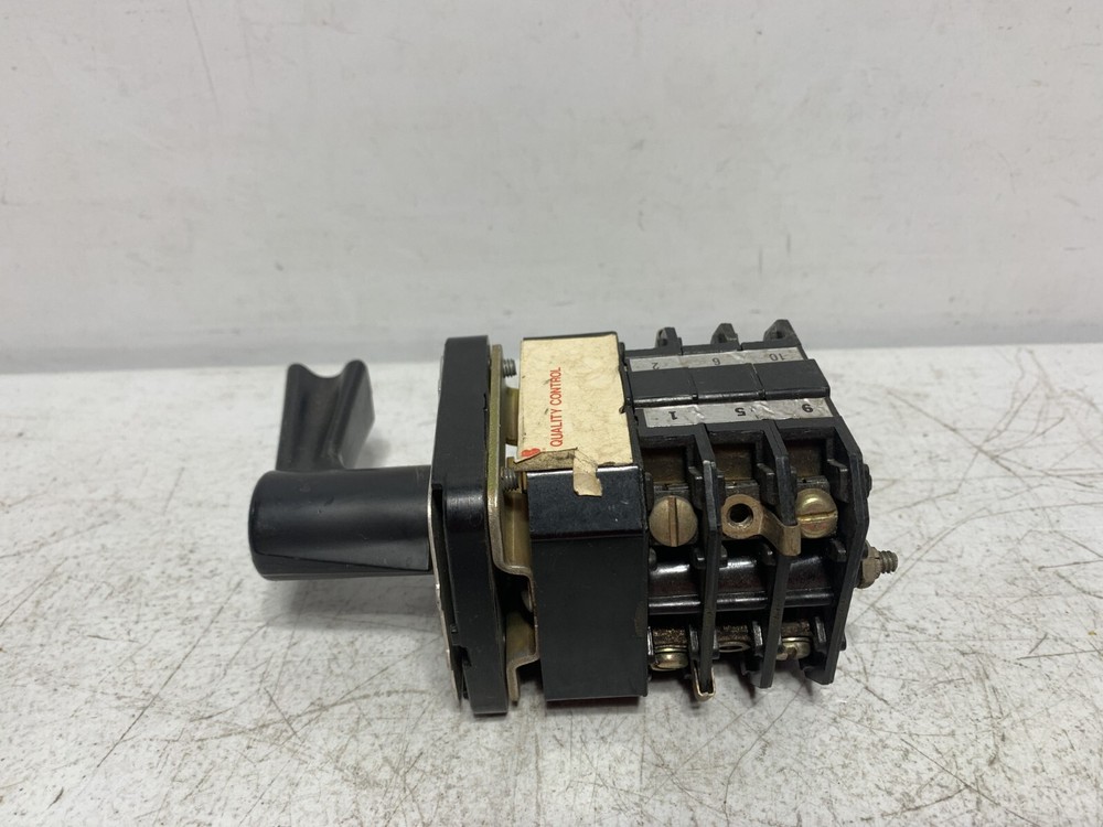 ABB C77-3001-6EF2-3002 Rotary Cam Control Switch Voltmeter