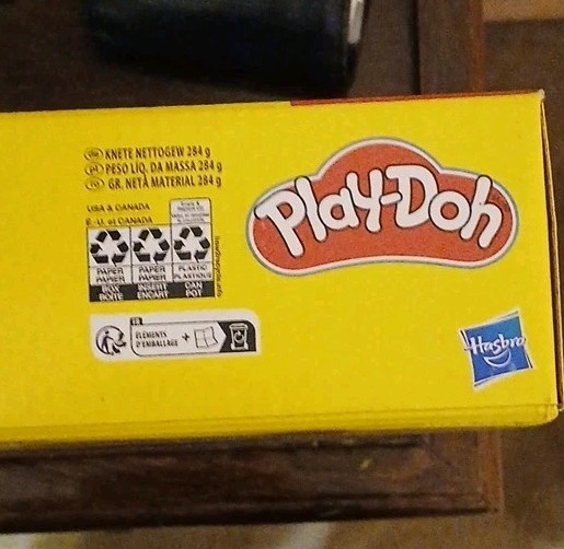 Hasbro Play-Doh Light & Look Microscope