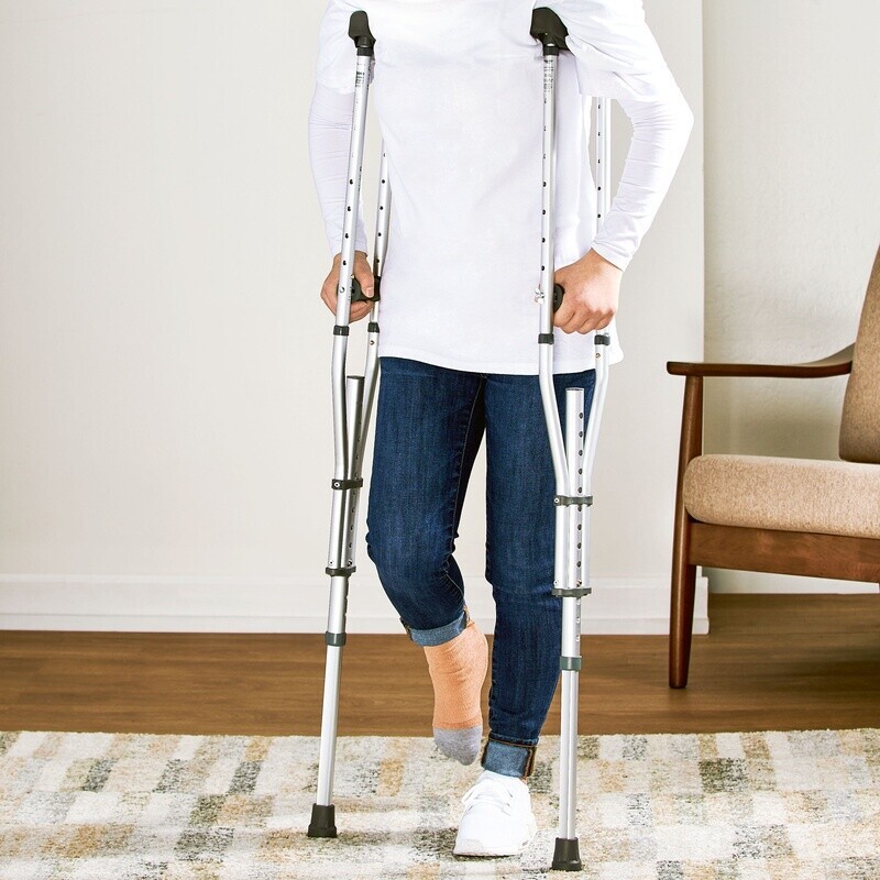 Adjustable Crutches Lightweight Mobility Aid Comfortable Underarm Pads Foldable