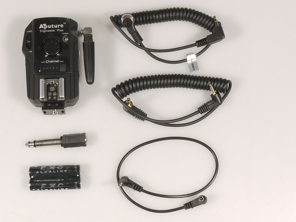 PRL) APUTURE TRIGMASTER PLUS TRANSCEIVER TX/RX NIKON CAMERA FLASH WIRELESS 2.4G