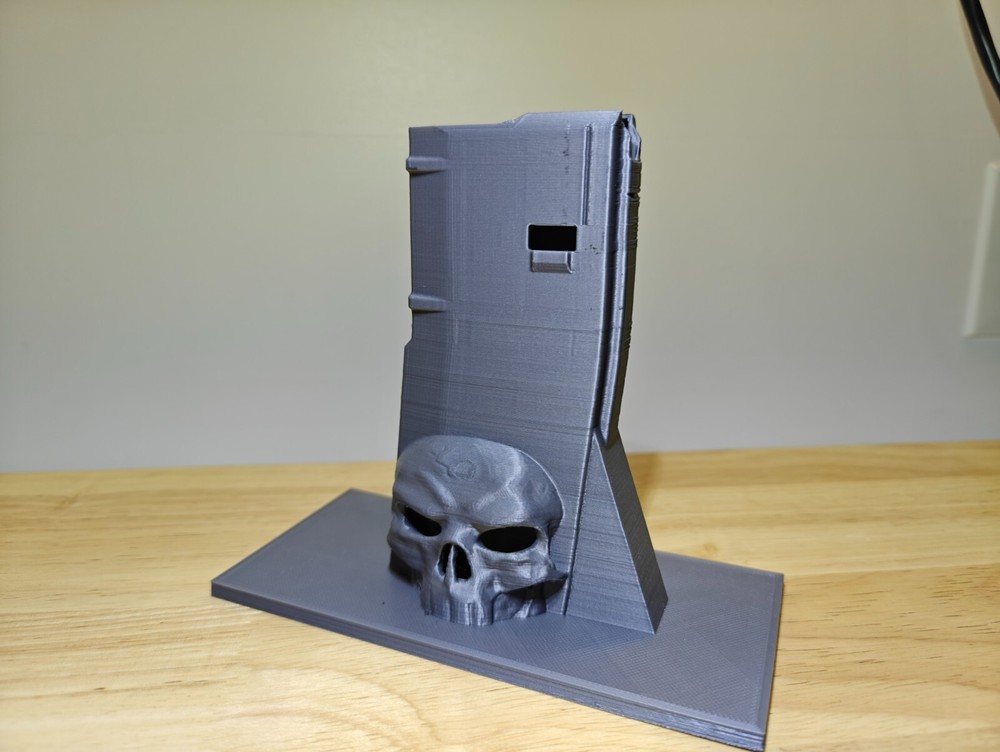 Skull Theme Sporting Rifle Display Stand (Gray)