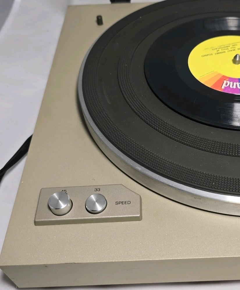 Scott PS-17A Belt Drive Semi Automatic Turntable. Excellent Condition