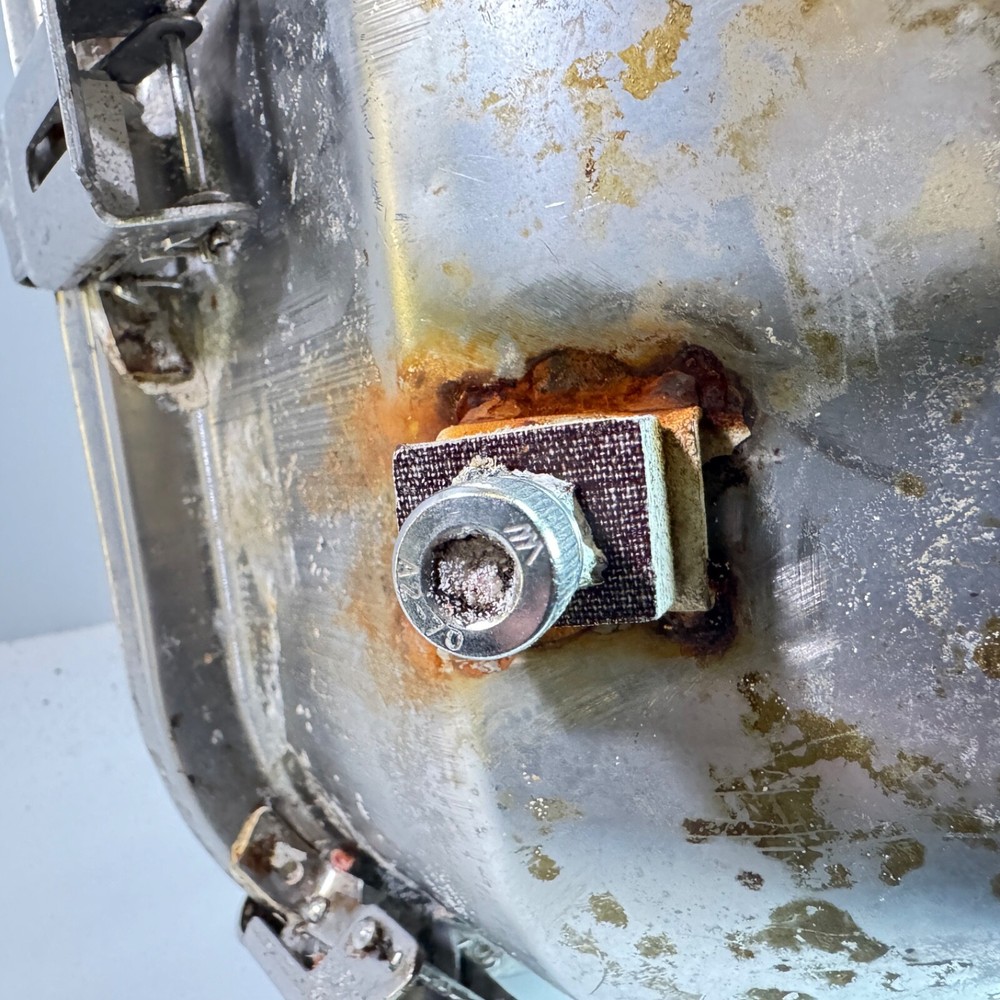 Space X Starship 34 - Recovered ENGINE BAY LIGHT - Flight 8