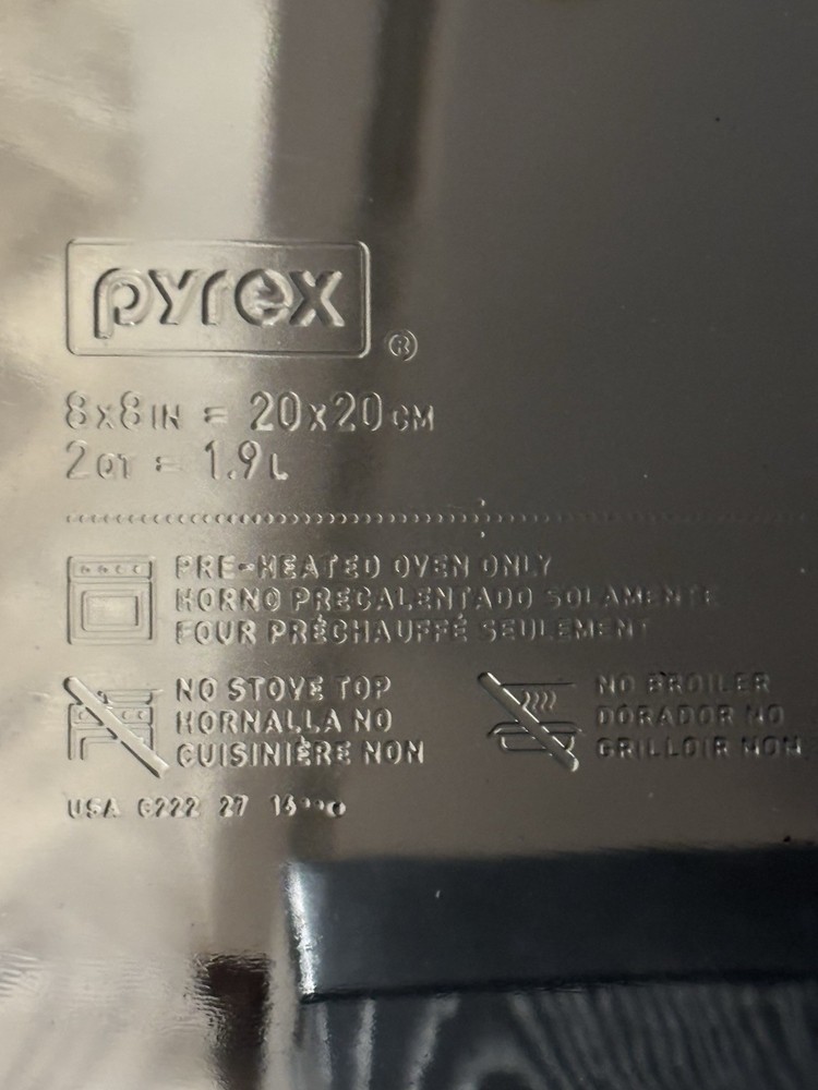 Pyrex 2 Piece Set with Handles Glass Bakeware Set Baking Dish