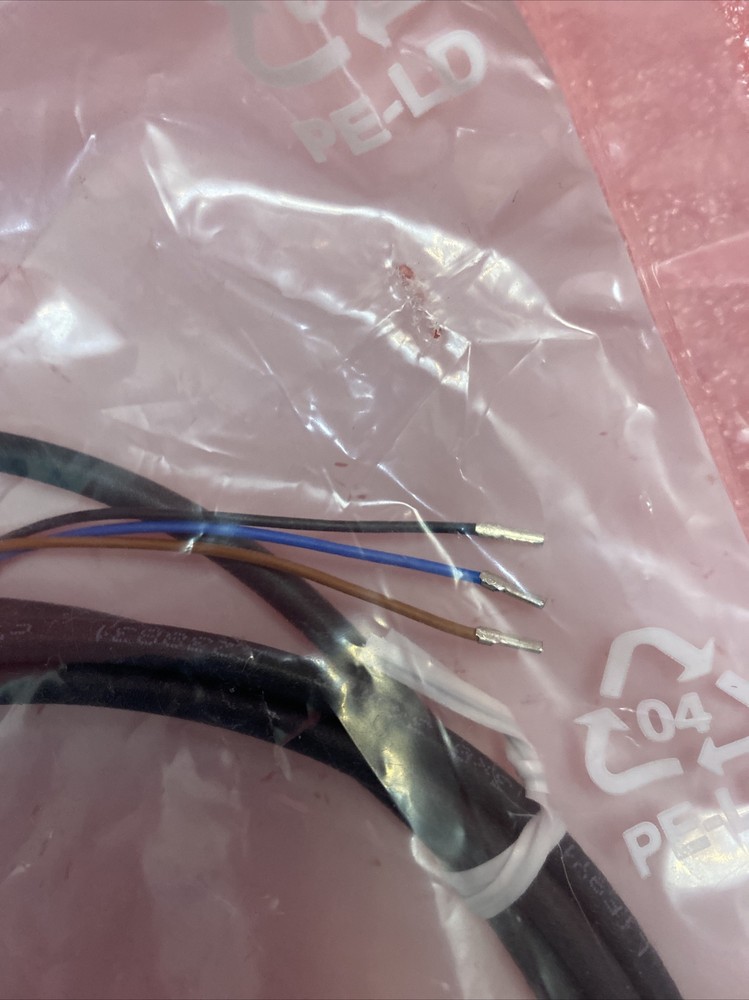 Pepperl + Fuchs CBB8-18GS75-E2 Proximity Sensor