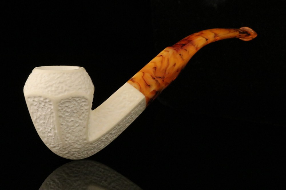 srv - Rusticated Bulldog Block Meerschaum Pipe with fitted case M2980