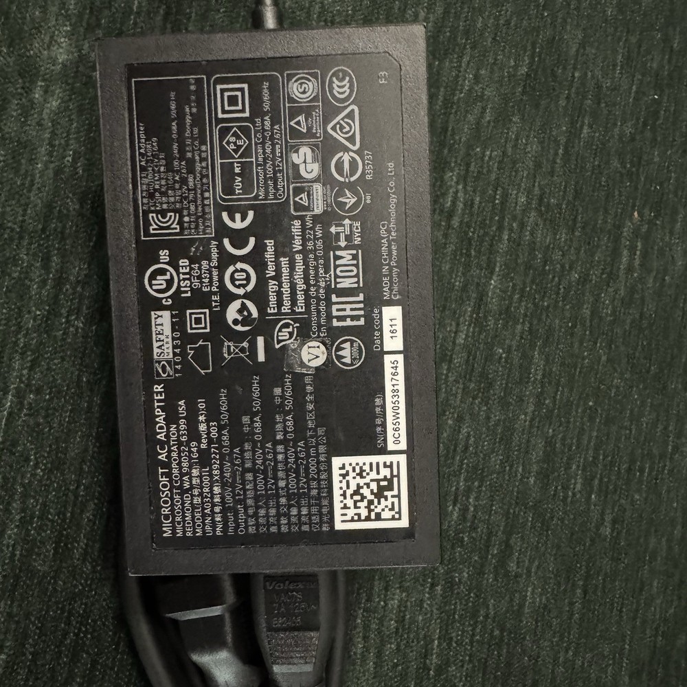 Microsoft Kinect Sensor Lot, 2 Kinect sensors and adapter. untested