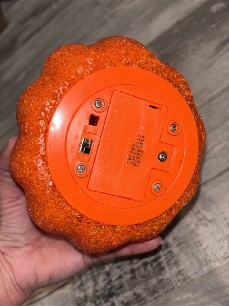 Plastic Popcorn Pumpkin Boy Jack O Lantern Vintage Halloween -Does not work