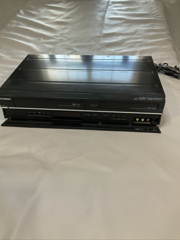 Toshiba DVD/VIDEO CASSETTE RECORDER