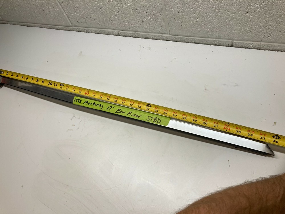 Z7 1995 Mantaray 17' Boat Windshield Support Starboard Driver Right