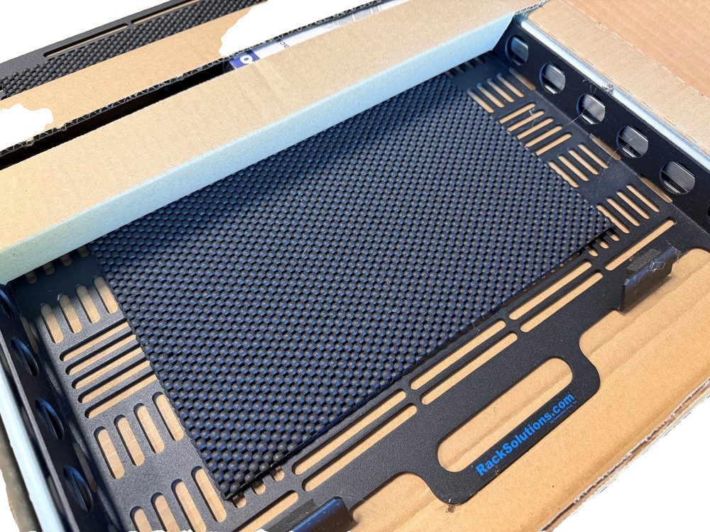 NEW IN BOX RackSolutions 1USHL-112-PSI-001 Sliding Rack Mount System Shelf