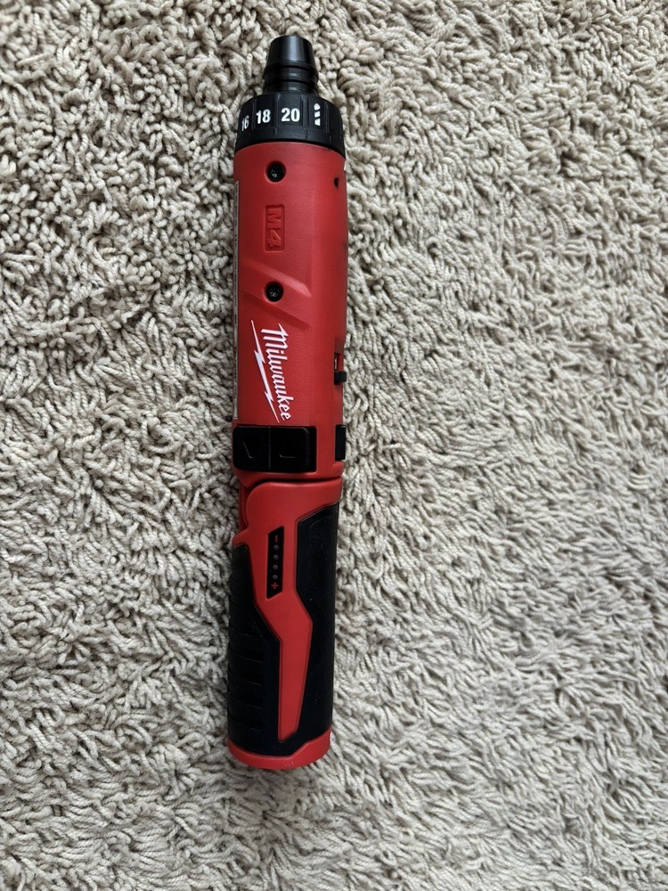 Milwaukee M4 1/4 In. Hex Screwdriver