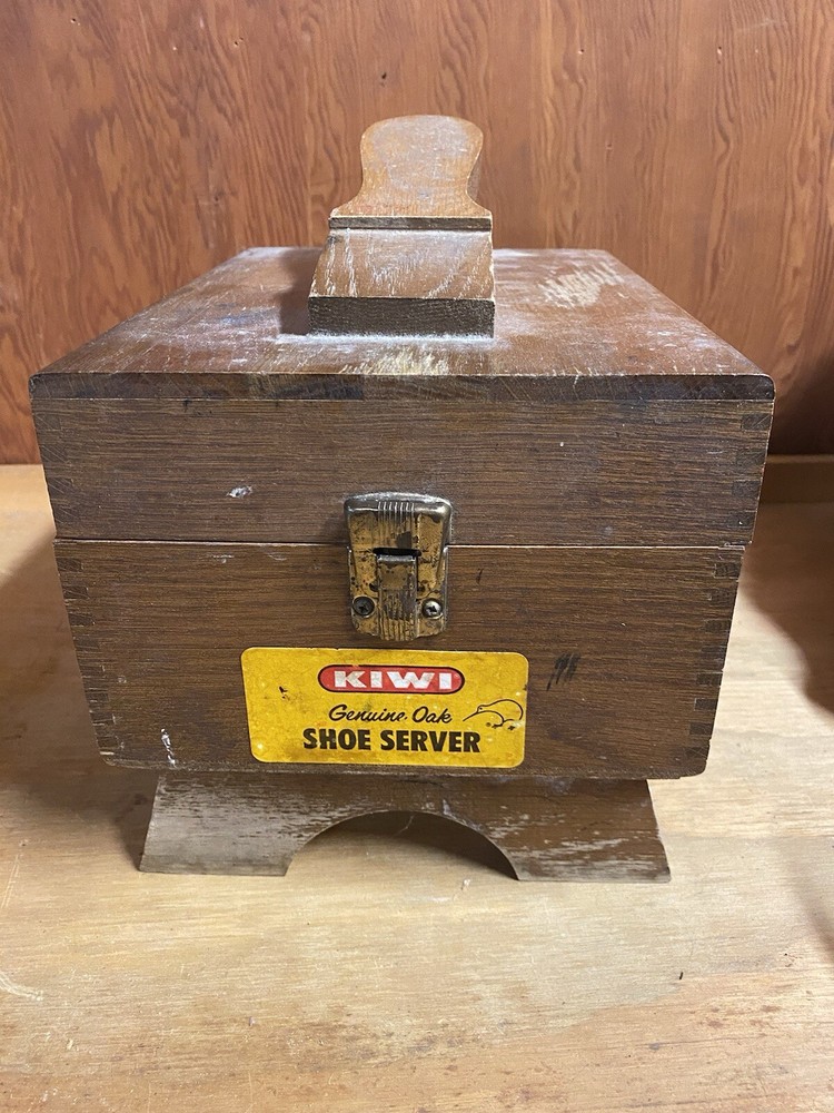 Vintage Kiwi Oak Shoe Server