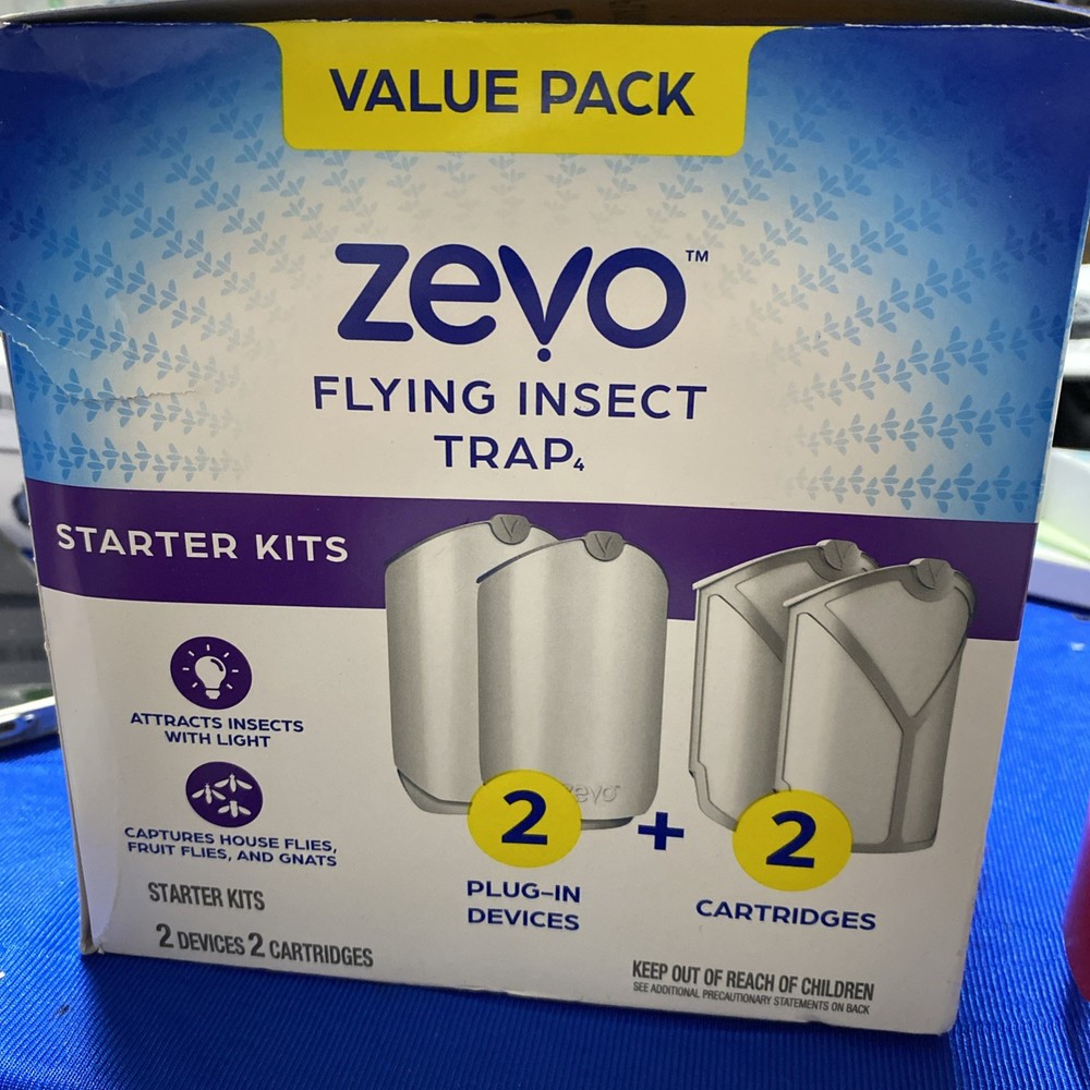 Zevo Flying Insect Trap Value Pack - 2 Devices + 2 Cartridges/5