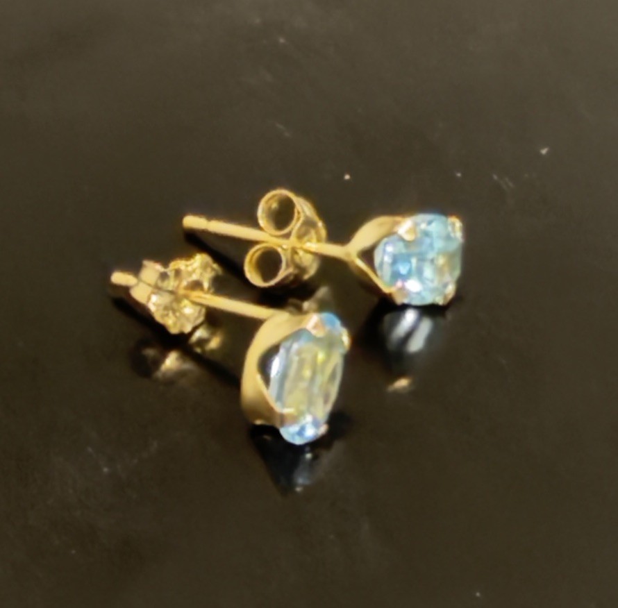 14k Solid Gold Aquamarine Oval Stud Earrings