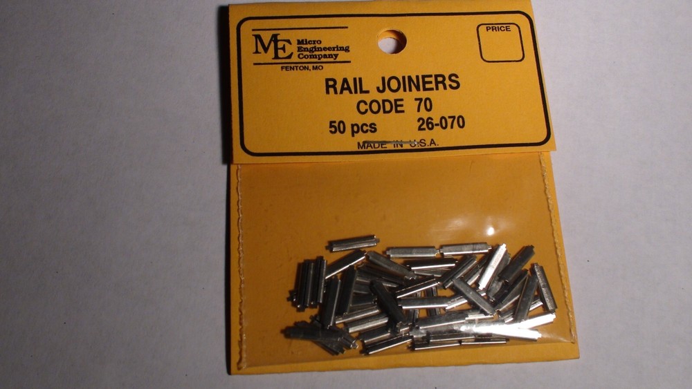 MICRO ENGINEERING #26-070 RAIL JOINERS HO CODE 70 - 50 PCS BIGDISCOUNTTRAINS