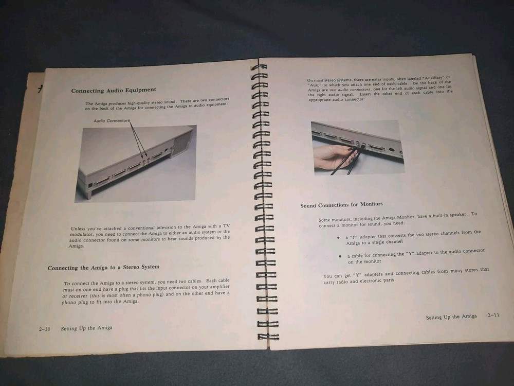 Introduction to the Commodore Amiga Spiral Book/Guide