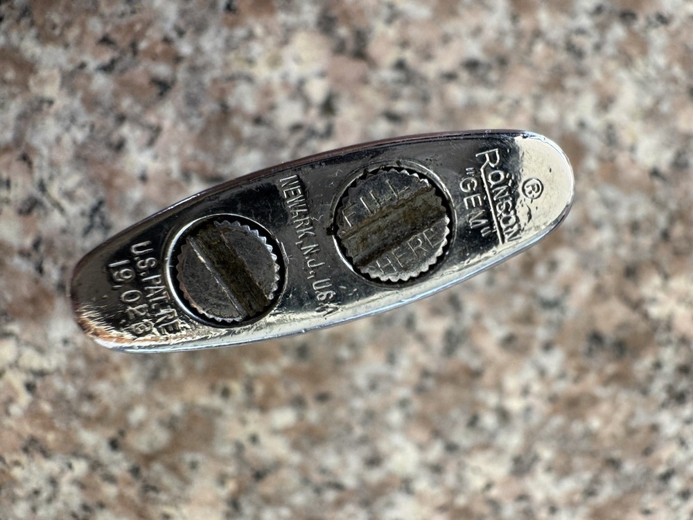 Vintage Ronson Gem Lighter Green w/ Silver Trim