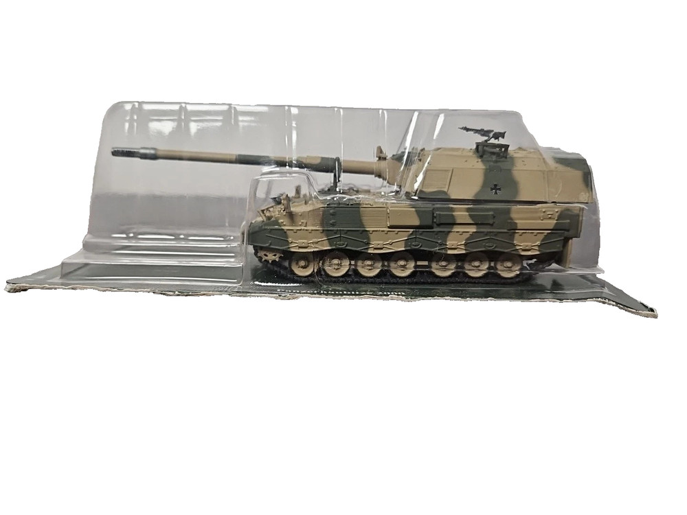 Panzerhaubitze 2000 Eaglemoss EAC Military Vehicle - Die Cast Model.