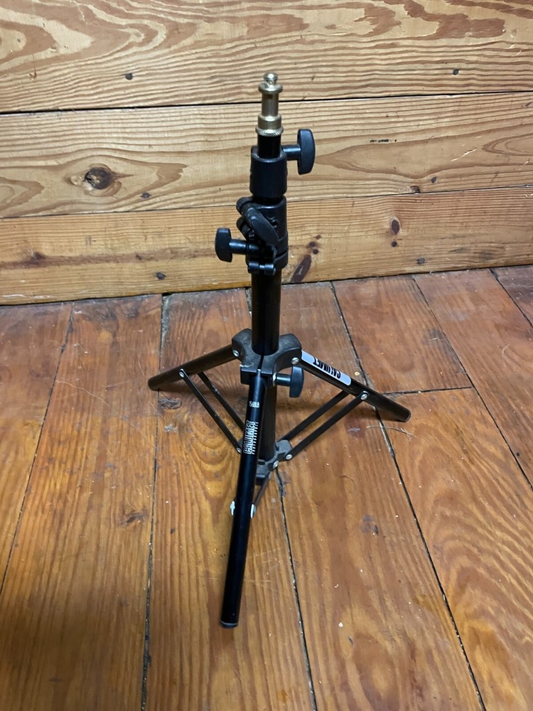 Calumet 156BLB Small Tripod