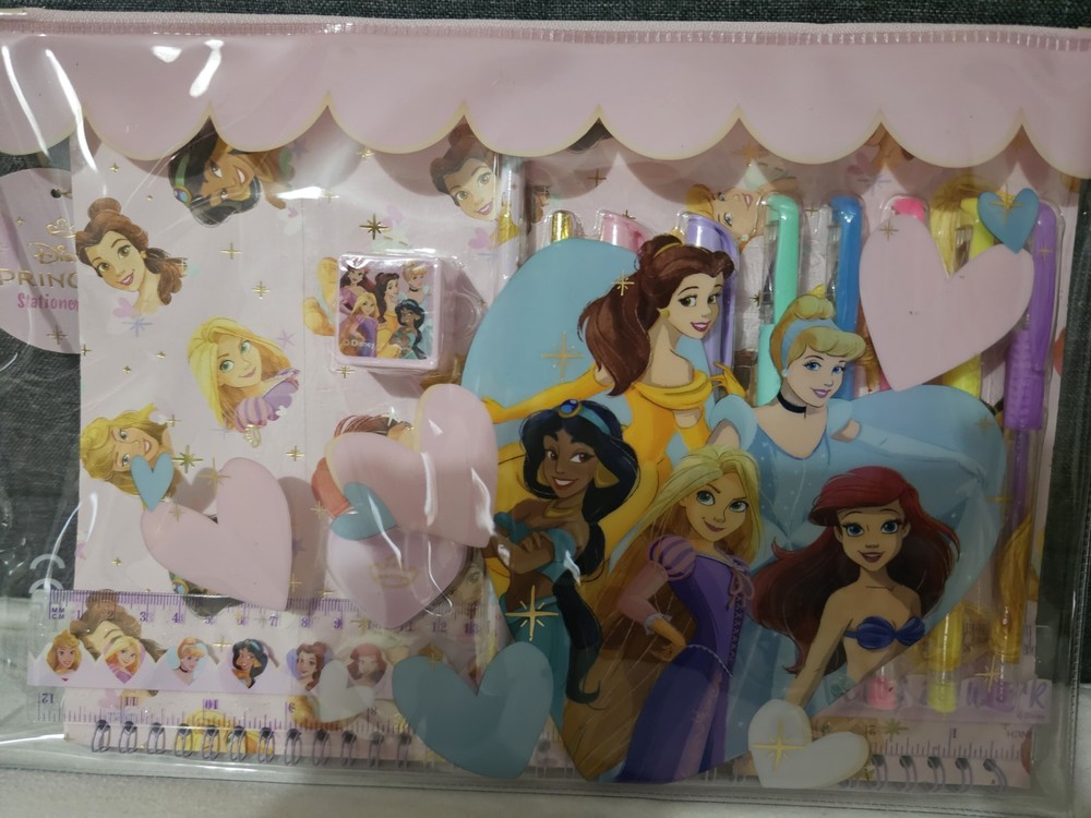 Disney Princess Stationery Set With Reusable Folder