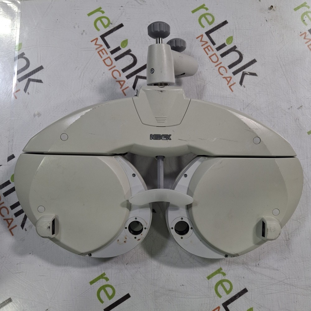 Nidek RT-5100 Digital Refractor / Phoropter