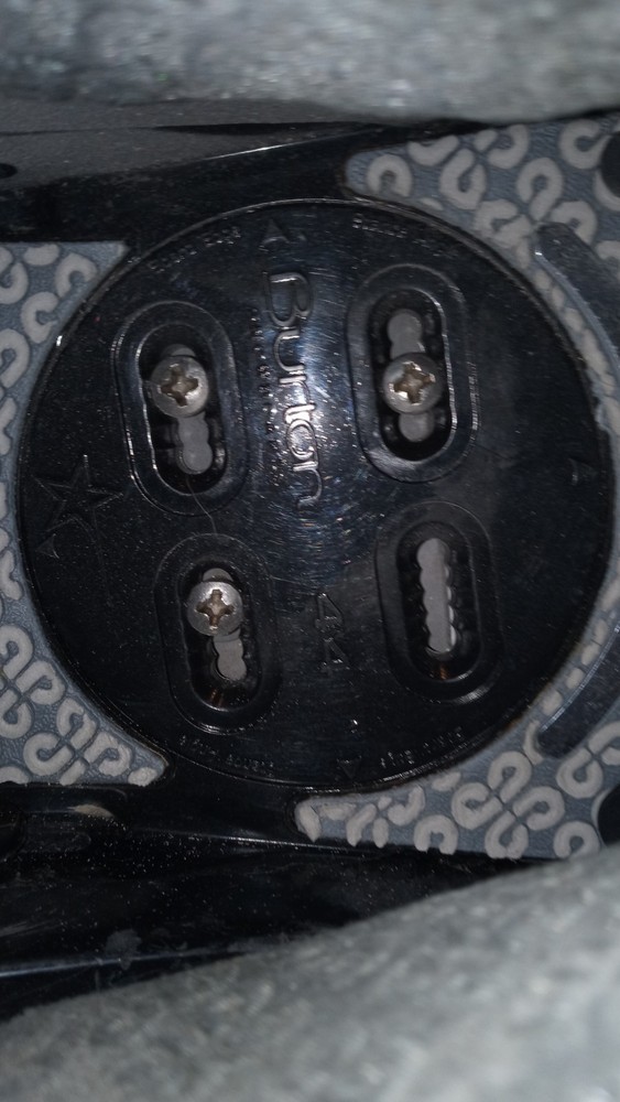 DC Snowboard with bindings