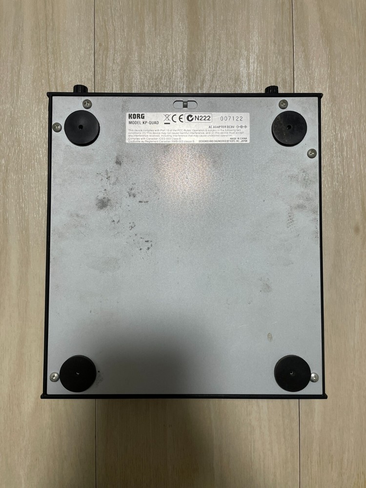 Korg Kaoss Pad Quad Dynamic Effect Processor Sampler with Original Box & Adapter