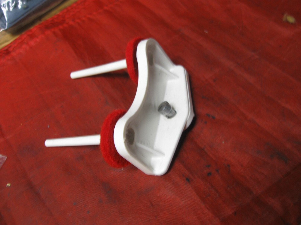 White 869 Sewing Machine Plastic Rear Dual Thread Spool Pin Rack