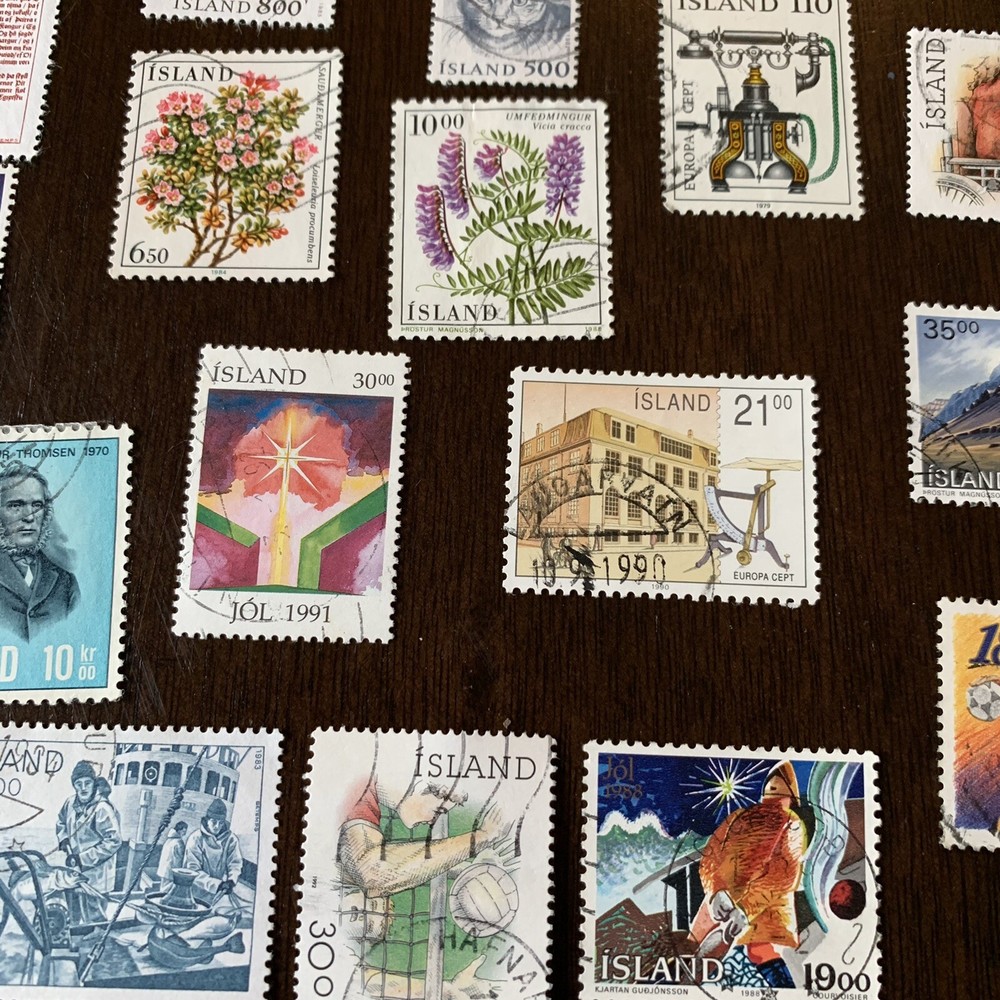 ICELAND STAMP LOT 30 DIFFERENT STAMPS, NO DUPLICATES