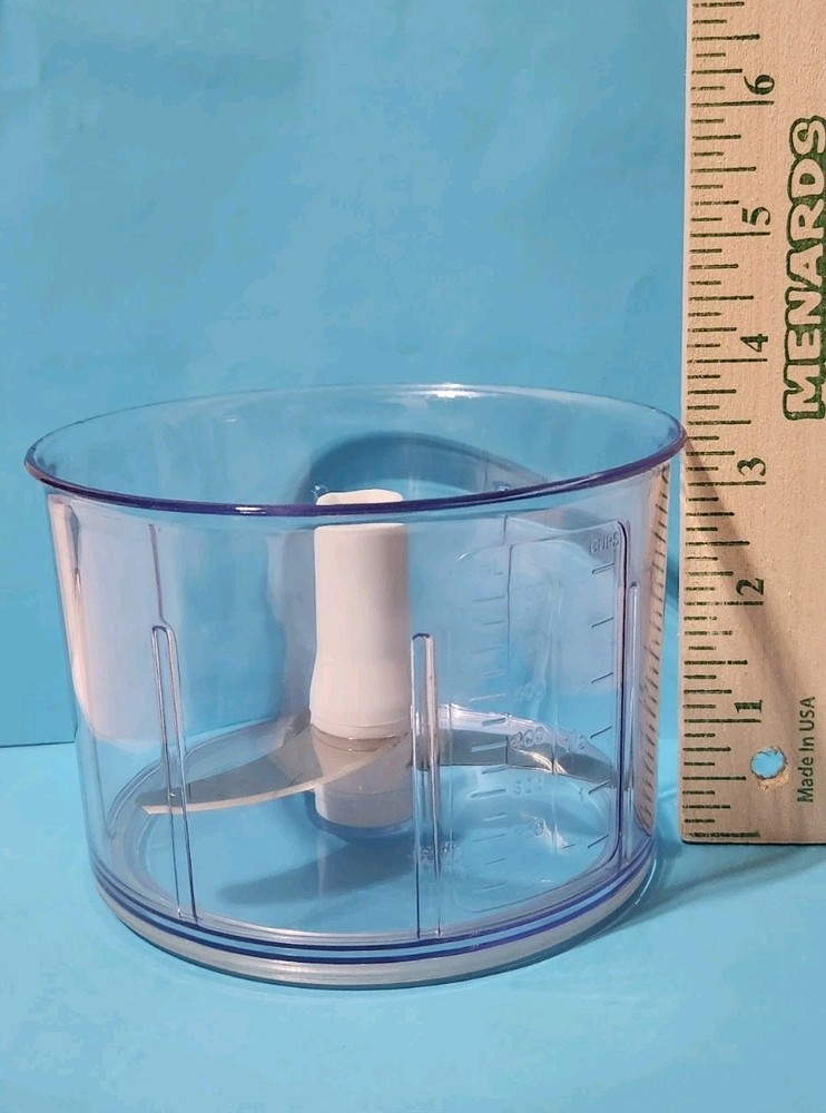 Pampered Chef Manual Food Processor Chopper 3 Cup Capacity #2581