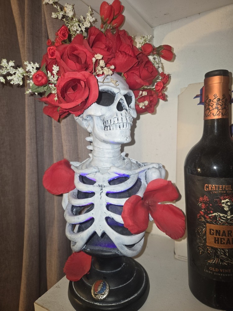 Grateful Dead Bertha Torso + Gnarly Head Wine!