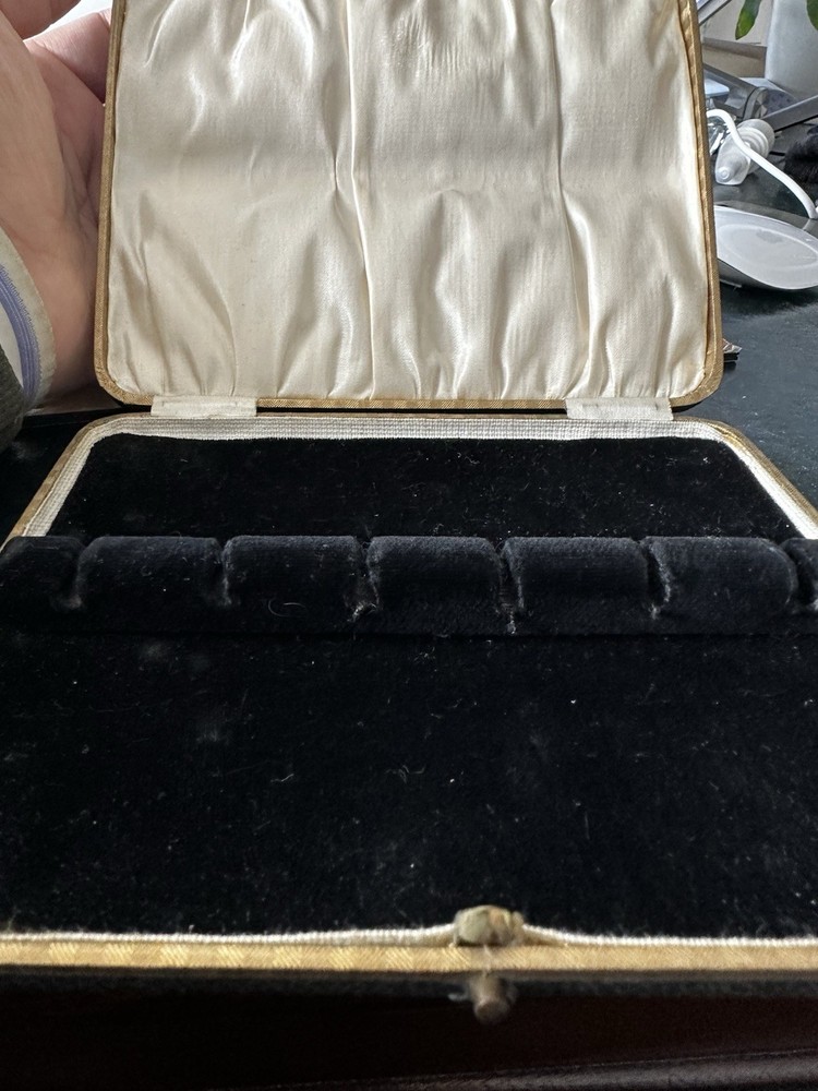 Antique Hinged Teaspoon Presentation Box – Textured Black Leather 16.5cm