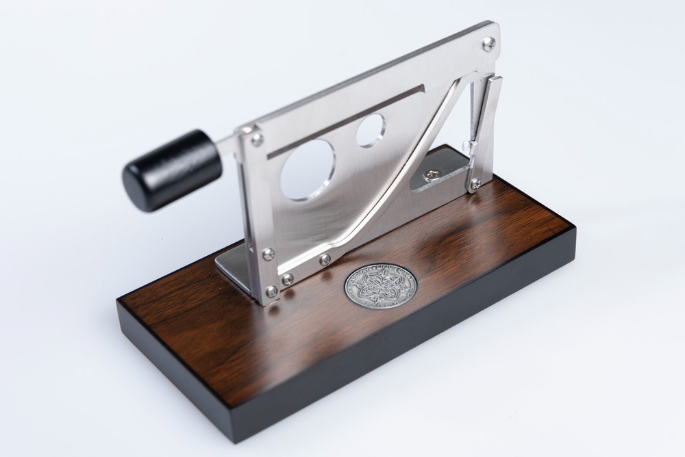 EGOIST TABLE CIGAR SIZE - GUILLOTINE -