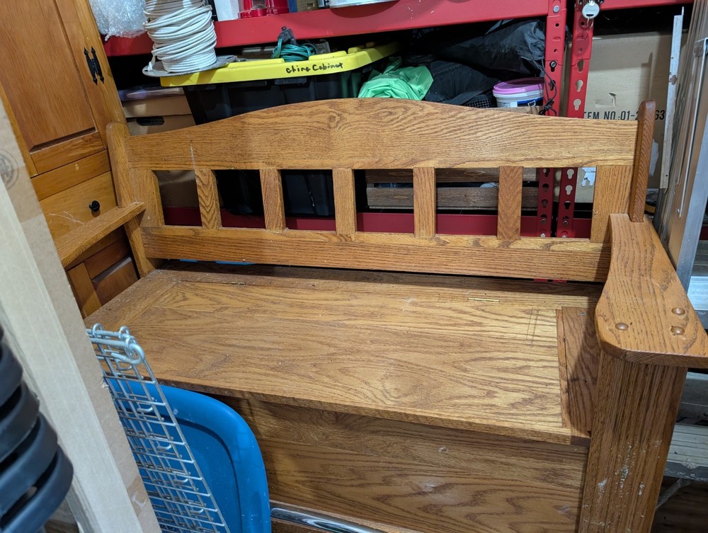 STORAGE BENCH WITH BACKING