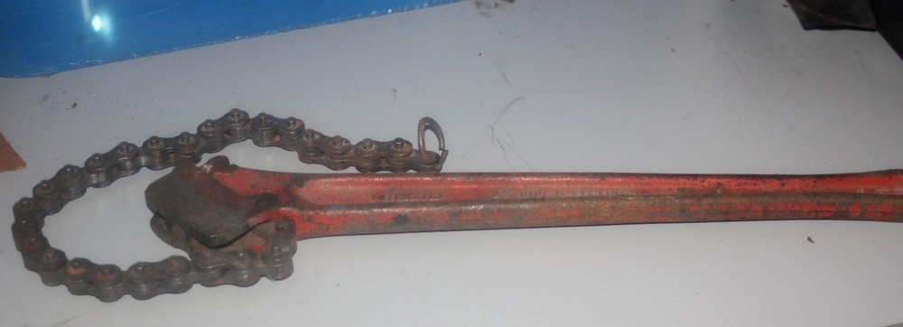 Ridgid 2-1/2" C-18 Plumber Red Chain Wrench
