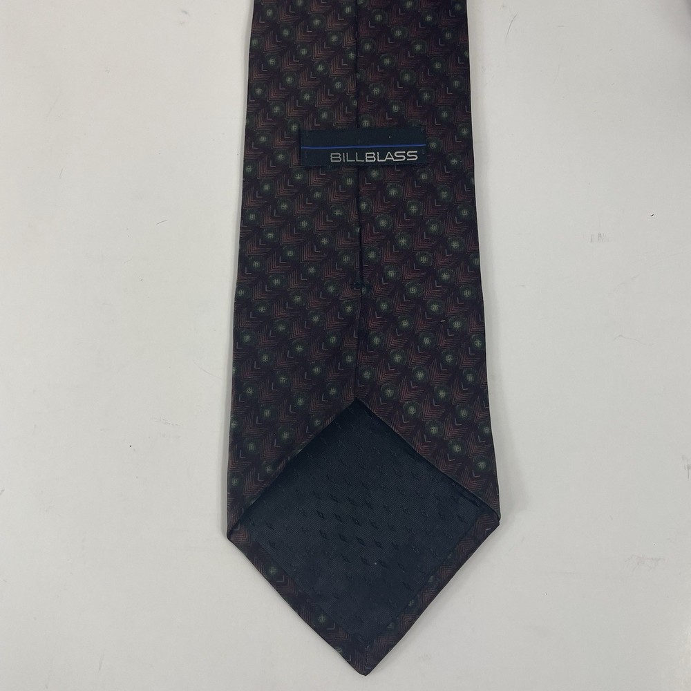 Bill Blass Silk Tie.