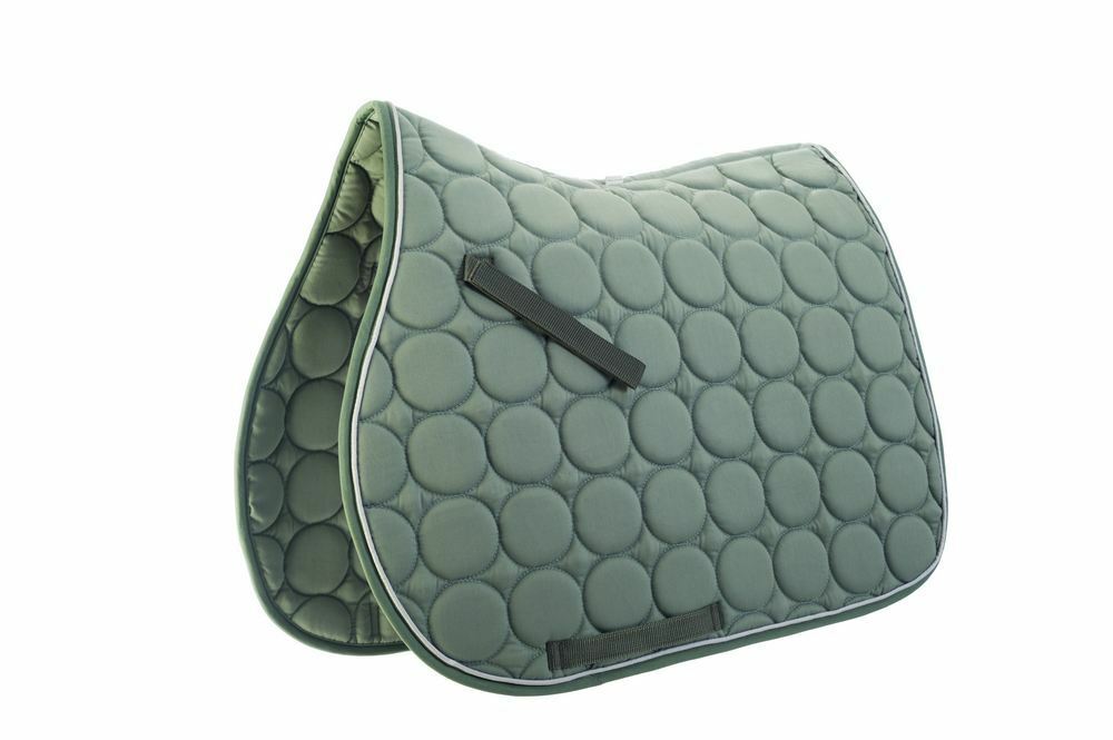 Roma Ecole Circle Quilt AP Pad
