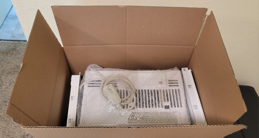 Midea 5000 BTU Window Air Conditioner White Mechanical Controls Adjustable