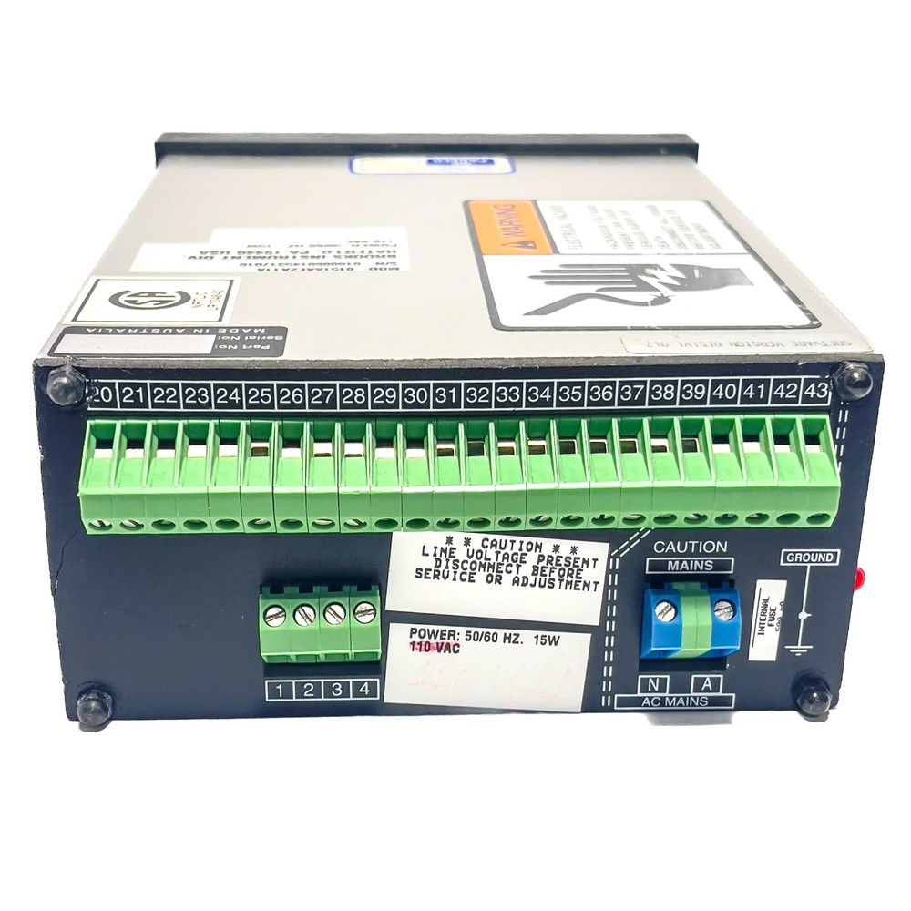 Brooks Instrument 0151E Mass Flow Controller / Readout Computer P/N 0151E-10A