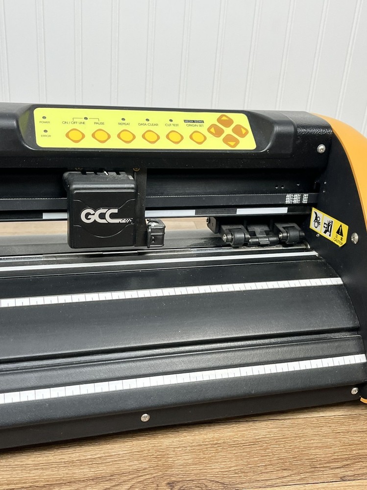GCC Expert II 24" Vinyl Cutter Plotter Machine (Machine & power cord only)