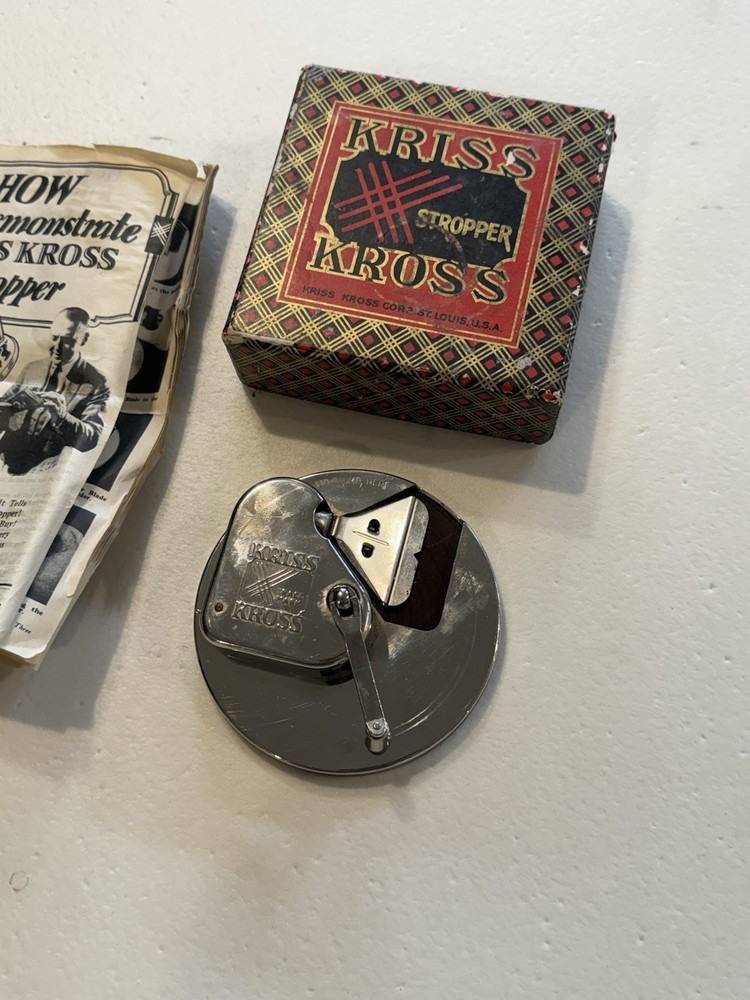 Nice Complete Kriss Kross Stropper, includes Box, Blades, User manual