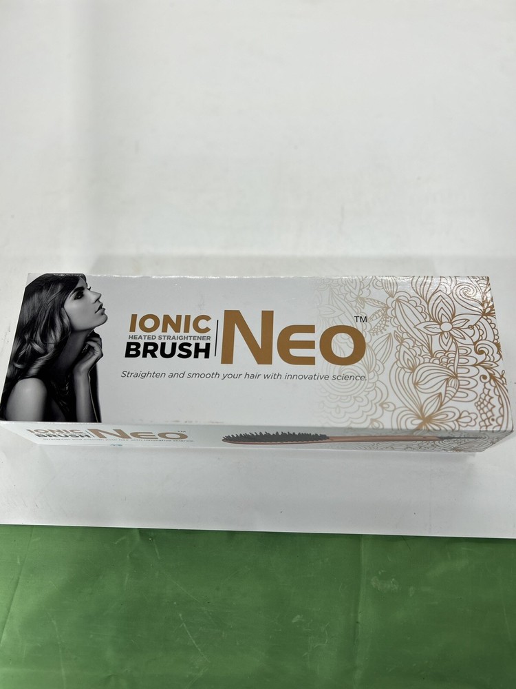 Neo Ionic Heated Straightener Brush