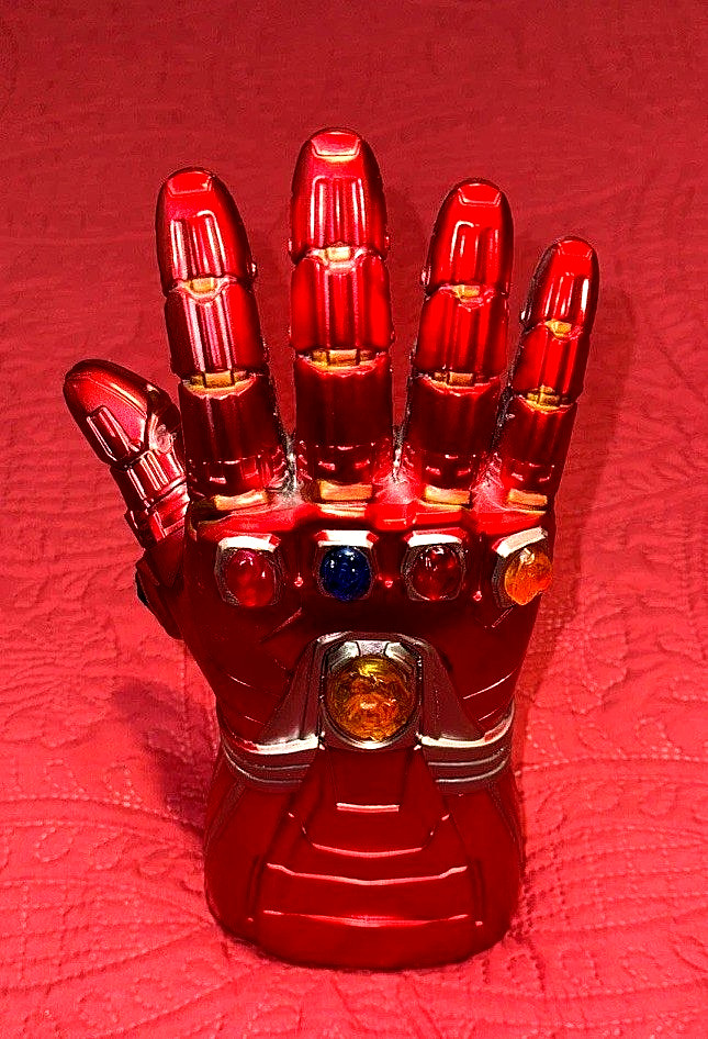 INFINITY GAUNTLET / IRON MAN / AVENGERS / HARD RUBBER / USABLE / INFINITY STONES