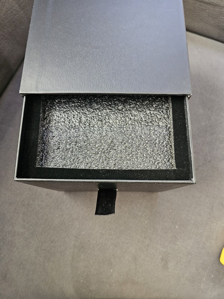 Black Packing Boxes Padded With Cuttable Insert Inside