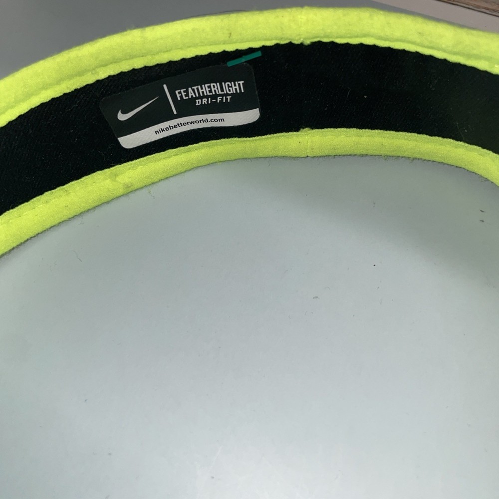 Nike Featherlight Women's Running Visor Black/ Green
