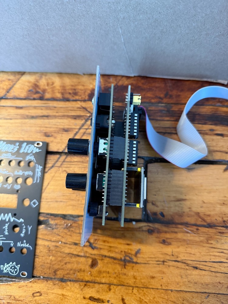 Likaon Instruments Marie's LFO Eurorack Module