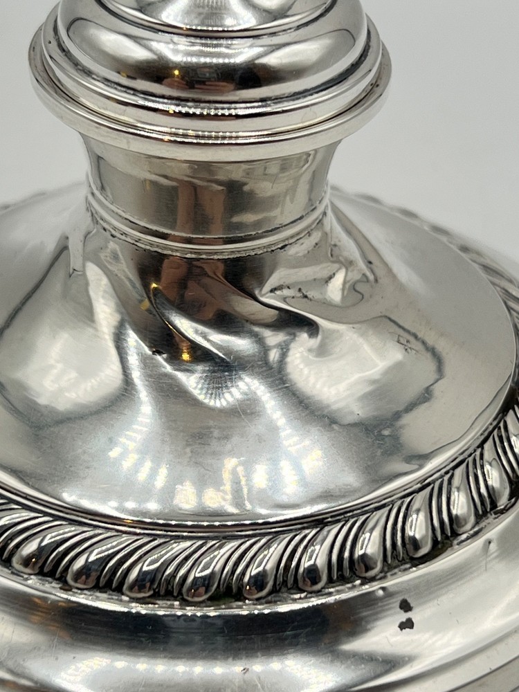 Gorham sterling silver candlestick with fluted top and decorative base 9.5in