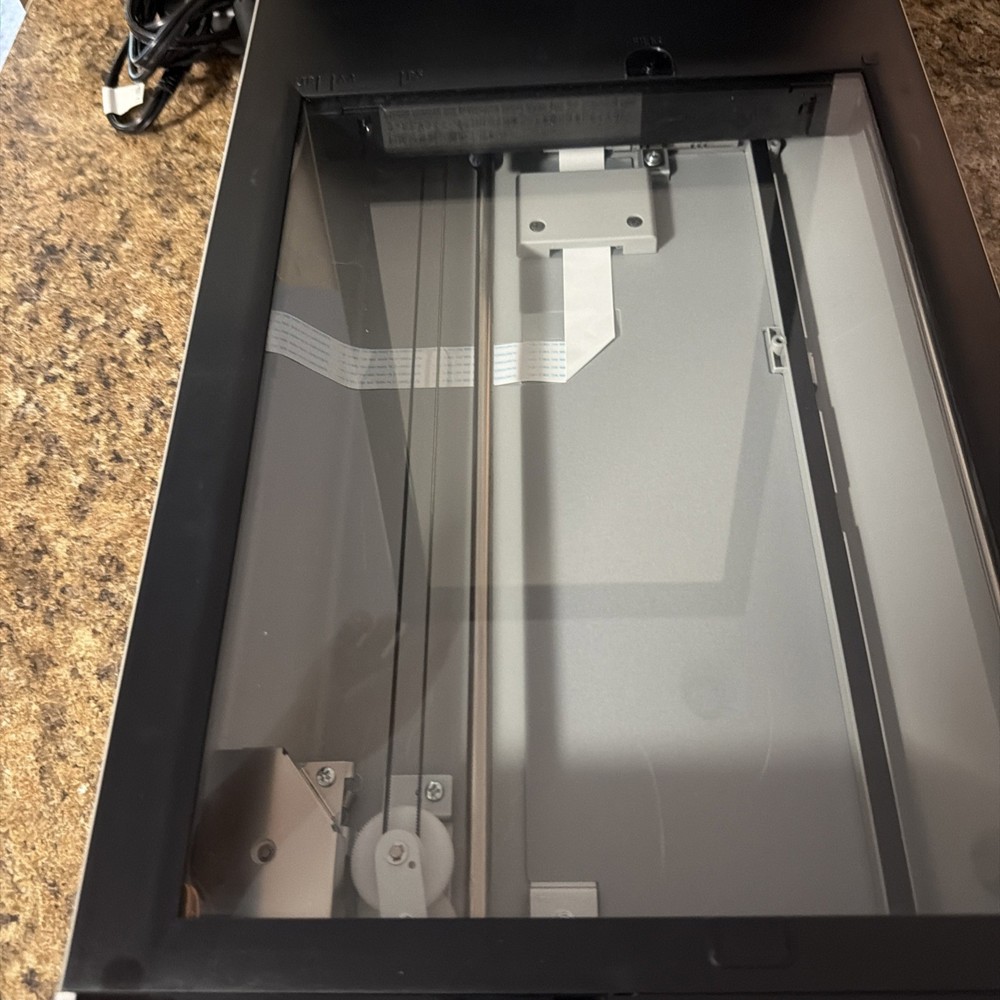 CANON Canoscan 8800F Flatbed Scanner